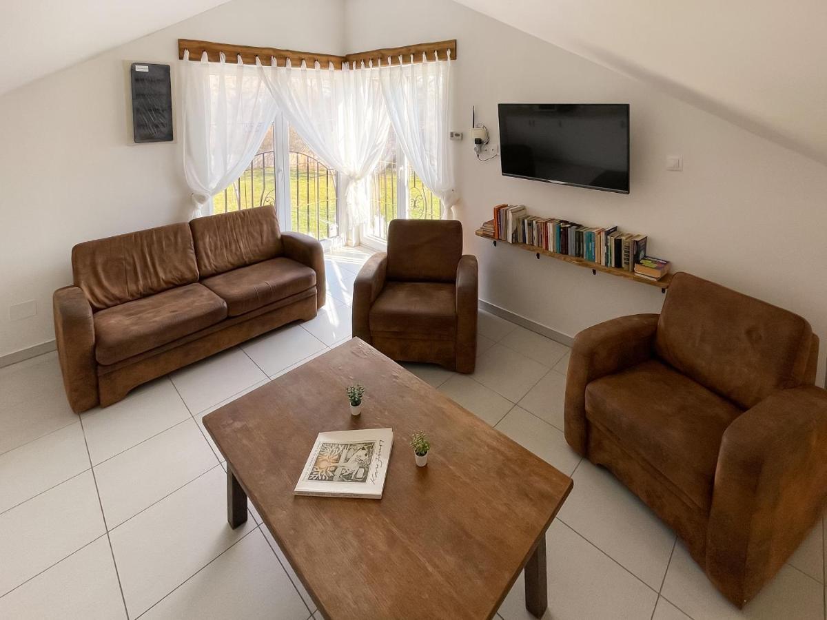 Tanyacsarda Panzio Bed & Breakfast Baja Ngoại thất bức ảnh